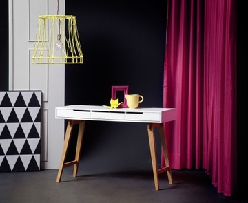 Белый письменный стол с матовыми ящиками 120см Anneke