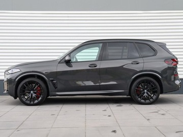 BMW X5 G05 M SUV Facelifting 4.4 M60i 530KM 2025 BMW X5 M60i xDrive Suv 4.4 (530KM) 2025, zdjęcie 1