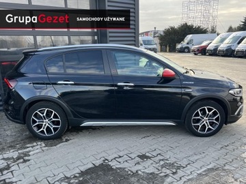 Fiat Tipo II Station Wagon Facelifting 1.5 Hybrid 130KM 2022 Fiat Tipo KOMBI SERIA 3 1.5 130 KM Hybrid (RED) hatchback, zdjęcie 3