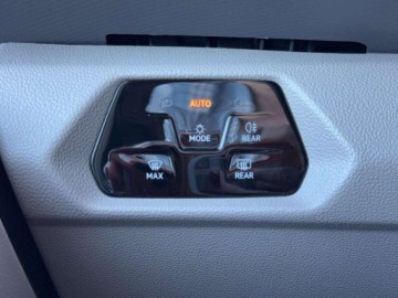 Volkswagen Multivan T7 Van L1 2.0 TSI 204KM 2024 Volkswagen Multivan Salon PL, Bezwypadkowy, ASO, Gwarancja, 2.0 Benzyna, zdjęcie 17