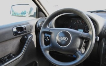 Audi A3 8L Hatchback 1.9 TDI PD 100KM 2001 Audi A3 Sportback 2001r, 1.9 TDI 110KM, ISOFIX, Klima, Sprawny, Dobrze utr, zdjęcie 9