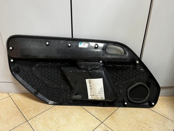 VW UP BOCZEK DRZWI