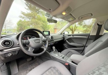 Audi A3 8V Hatchback 3d 1.2 TFSI 110KM 2015 Audi A3 Sportback Audi A3 Sportback 1.2 TFSI Attraction S tronic 1.2 110KM, zdjęcie 16