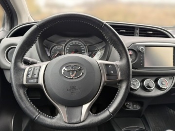 Toyota Yaris III Hatchback 5d Facelifting 1.33 Dual VVT-i 99KM 2016 Toyota Yaris 1.33 Premium MS EU6 III (2011-2019) T, zdjęcie 16