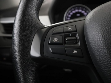 BMW X1 F48 Crossover Plug-In 1.5 25e 220KM 2021 BMW X1 xDrive 25e Advantage Plug-in Navi, zdjęcie 30