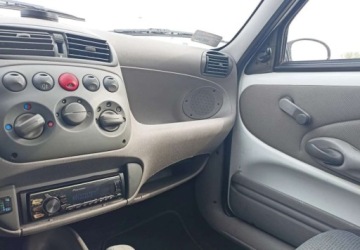 Fiat Seicento Hatchback 3d 1.1 Fire 55KM 2004 Fiat Seicento Fiat Seicento 1.1 BenzynaLPG 54KM, zdjęcie 9