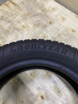 1x Goodyear Vector 4 Seasons 165/65/15 81T