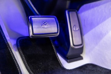 Mercedes SL R232 4.0 63 585KM 2025 Mercedes Maybach SL 680 Monogram Series, zdjęcie 36