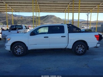 Nissan Titan 2023 Nissan Titan Sv 2023 5.6l 5.6 Benzyna 400KM, zdjęcie 2