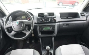 Skoda Fabia II Hatchback Facelifting 1.6 TDI CR DPF 75KM 2012 Skoda Fabia 1.6 TDI Klimatyzacja Ekonomiczny 2 Kpl Kol Stan bardzo dobry, zdjęcie 16