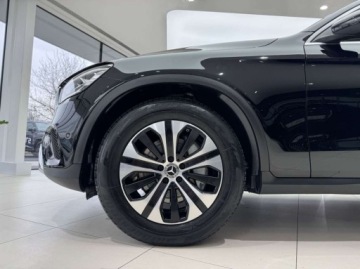 Mercedes GLC C253 SUV Facelifting 2.0 200d 163KM 2019 Mercedes-Benz GLC 200d 4-Matic Kamera cofania Nawigacja LED Salon Pols, zdjęcie 17