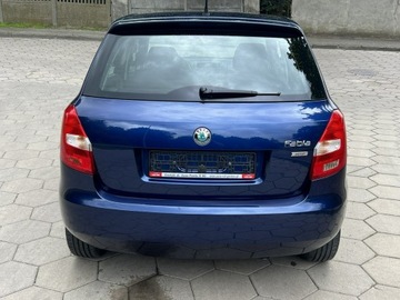 Skoda Fabia II Hatchback Facelifting 1.2 HTP 60KM 2011 Škoda Fabia Skoda Fabia Lift Benzyna Klima, zdjęcie 4