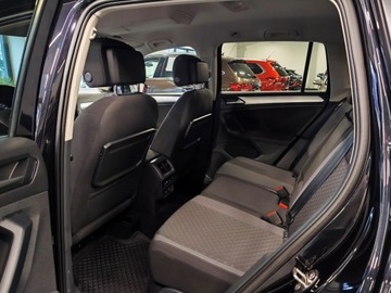 Volkswagen Tiguan II SUV 2.0 TDI 150KM 2018 Volkswagen Tiguan II 2.0 VW Nawi, Kamera, ACC, Asystent pasa, zdjęcie 7