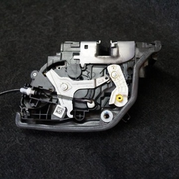BMW 2 PŘEDNÍ LEVÝ ZÁMEK DVEŘE LHD F45 7281931 77070KM 2015