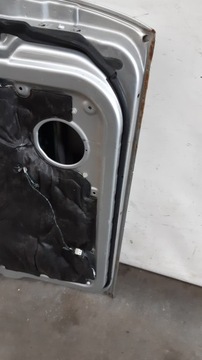 DVEŘE LEVÝ PŘEDNÍ 744 MERCEDES ML W163