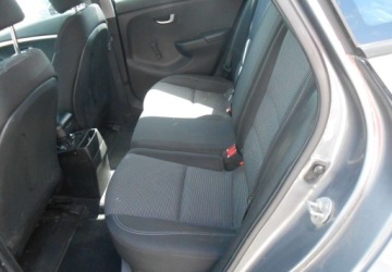 Hyundai i30 II Hatchback 5d 1.4 MPI 100KM 2012 Hyundai i30 Hyundai i30 II 1.4 Benzyna 100 KM 1.4 Benzyna 100KM, zdjęcie 11