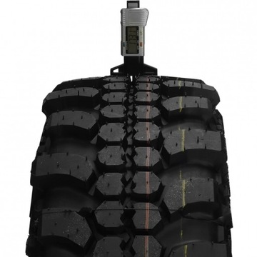 4x 235/70R16 восстановленные внедорожные шины SIMEX