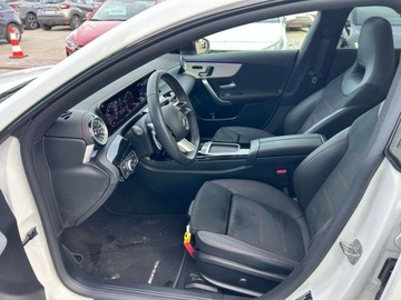 Mercedes CLA C118/X118 Coupe Facelifting 1.3 200 163KM 2024 Mercedes-Benz CLA Mercedes CLA 200 AMG Line-7G-DCT Gwarancja VAT 23 1.3, zdjęcie 8