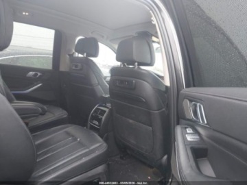 BMW X7 2021 BMW X7 XDrive40I 2021 3.0 Benzyna 335KM, zdjęcie 13