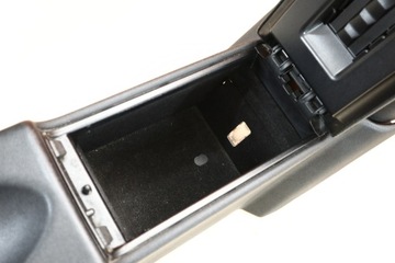 MERCEDES SLK 171 R171 ЦЕНТРАЛЬНЫЙ ПОДЛОКОТНИК 1716800150
