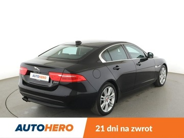 Jaguar XE Sedan 2.0 i4 180KM 2018 Jaguar XE niski przebieg skóra navi virtual, zdjęcie 6