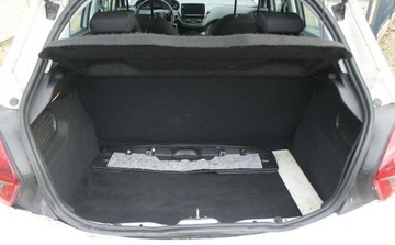 Peugeot 208 I Hatchback 5d Facelifting 1.6 BlueHDi 75KM 2017 Peugeot 208 1.6 Diesel 75KM, zdjęcie 11