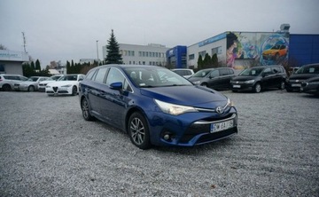 Toyota Avensis III Wagon Facelifting 2015 2.0 Valvematic 152KM 2018 Toyota Avensis 2.0152 KM Premium Salon PL Fvat..., zdjęcie 3