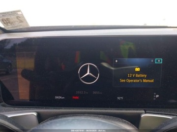 Mercedes GLB 2024 Mercedes-Benz GLB 250 4Matic 2024 2.0l 2.0 Benzyna 221KM, zdjęcie 10