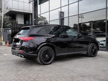 Mercedes GLC C254/X254 Coupe 2.0 300 258KM 2025 MERCEDES-BENZ GLC 300 4-Matic AMG Line 2.0 (258KM) 2025, zdjęcie 1