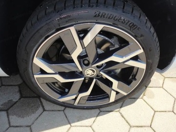 Skoda Karoq Crossover Facelifting 2.0 TSI 190KM 2025 SKODA Karoq Sportline 2.0 TSI DSG 4x4 Suv 190KM 2025, zdjęcie 12