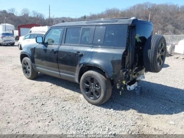 Land Rover Defender IV (L663) 2023 Land Rover Defender 110 se, 2023r., 4x4, 3.0L 3.0 Benzyna 395KM, zdjęcie 3