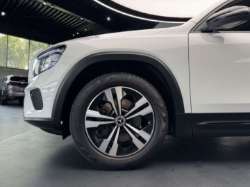 Mercedes GLB SUV 2.0 250 224KM 2023 Mercedes-Benz GLB 250 4-Matic Progressive 7 osobowy Panorama Kamera cof, zdjęcie 16