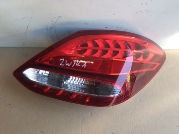 MERCEDES C-KLASA W205 LAMPA SEDAN A2059061257