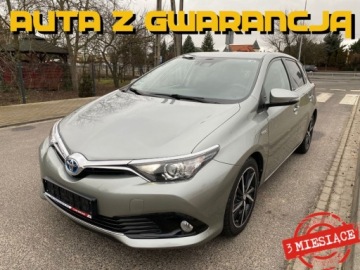 Toyota Auris II Hatchback 5d Facelifting 1.8 Hybrid 136KM 2017 Toyota Auris HYBRYDA AUTOMAT KLIMATYZACJA NAWIGACJA KAMERA TEMPOMAT GRZANE