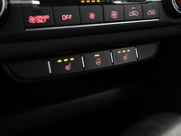 Kia XCeed PHEV 1.6 GDi Plug-in Hybrid 141KM 2021 Kia XCeed PHEV automat full LED klima auto navi, zdjęcie 29