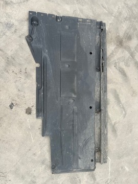 КРЫШКА ШАССИ ПРАВАЯ AUDI A4 B8 8K0825208D