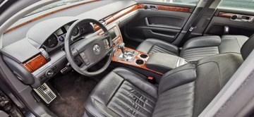 KONZOLA DESKA AIRBAG ŘIDIČE I SPOLUJEZDCE ORAZ PÁSY PHAETON