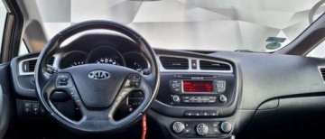 Kia Ceed II Kombi 1.6 CRDi 128KM 2013 Kia Ceed 1.6 128 KM bezwypadkowa zarejestrowana oryginalny przebieg 1.6, zdjęcie 20