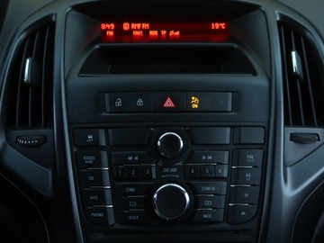 Opel Astra J Hatchback 5d Facelifting 1.6 Twinport ECOTEC 115KM 2014 Opel Astra 1.6 16V, Salon Polska, Klima,ALU, zdjęcie 11