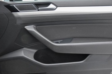 Volkswagen Passat B8 Variant 2.0 TDI 190KM 2015 Volkswagen Passat Variant VW PASSAT 2.0TDI 190KM DSG NAVI HAK Masaze Gwara, zdjęcie 22