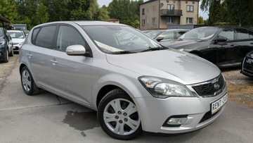 Kia Ceed I Hatchback 5d Facelifting 1.6 CRDi WGT 90KM 2010 Kia Cee&#039;d 1.6D OPŁACONY Bezwypadkowy Klimatronik, zdjęcie 6