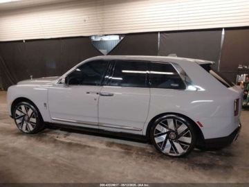 Rolls-Royce 2025 Rolls-Royce Cullinan 2025 6.7l 6.7 Benzyna 563KM, zdjęcie 2