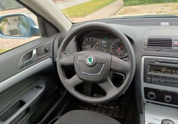 Skoda Octavia II Kombi 1.6 MPI 102KM 2009 Skoda Octavia Skoda Octavia 1.6 Combi Ambiente 1.6 Benzyna 102KM, zdjęcie 30