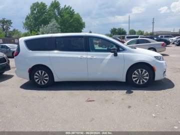 Chrysler Pacifica II 2024 Chrysler Pacifica 2024r, Hybrid, Select, 3.6L 3.6 Benzyna 260KM, zdjęcie 5