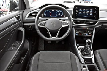 Volkswagen T-Roc I SUV Facelifting 1.5 TSI ACT 150KM 2024 Volkswagen T-Roc Bezwypadkowy / Salon Polska /, zdjęcie 13