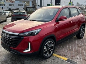 BAIC Beijing 3 2026 BAIC Beijing 3 1.5T Luxury Suv M6 136KM 2026, zdjęcie 1