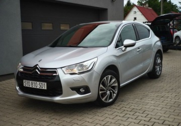 DS 4 I Hatchback Facelifting 2015 (Citroen) 1.2 PureTech 131KM 2015 Citroen DS4 Citroen DS4 1.2 PureTech Be Chic SampS 1.2 Benzyna 131KM