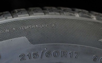 Toyota C-HR I Crossover 1.8 Hybrid 122KM 2019 Toyota C-HR 1.8 Hybrid Premium 1.8 Hybryda 122KM, zdjęcie 13