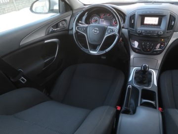 Opel Insignia I Sports Tourer 2.0 CDTI ECOTEC 130KM 2013 Opel Insignia 2.0 CDTI, Salon Polska, Serwis ASO, zdjęcie 6