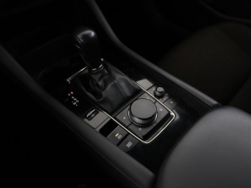 Mazda 3 IV Hatchback 2.0 Skyactiv-G 122KM 2019 Mazda 3 automat navi klima auto grzane fotele, zdjęcie 28